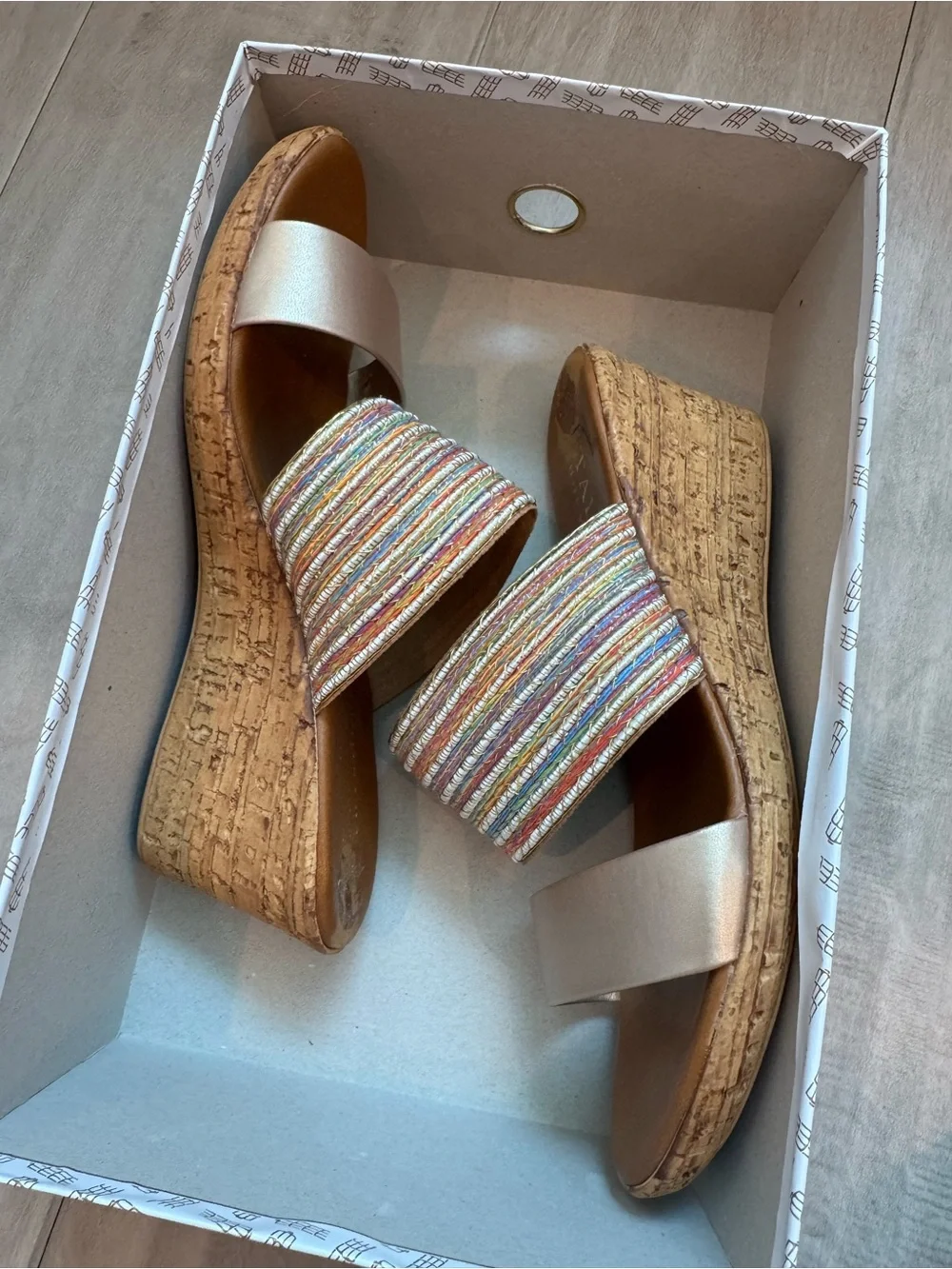 Italian Shoemakers chic wedge